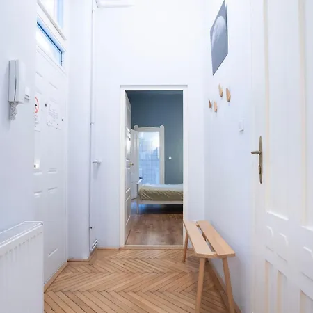 Super Comfort Apartment With 3 Rooms Next To Opera Budapešť Exteriér fotografie