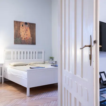 Super Comfort Apartment With 3 Rooms Next To Opera Budapešť Exteriér fotografie