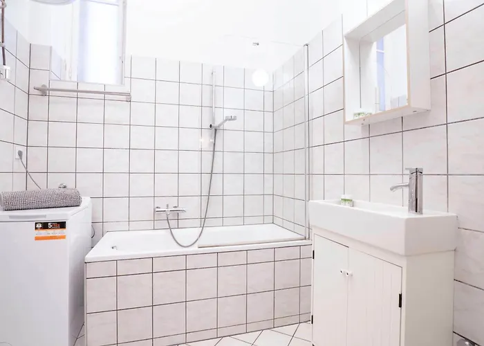 Super Comfort Apartment With 3 Rooms Next To Opera