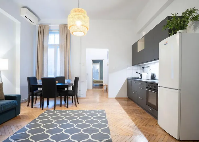 Super Comfort Apartment With 3 Rooms Next To Opera